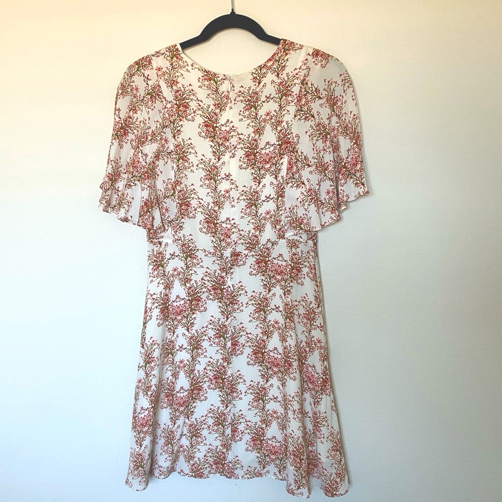 Forever 21 Floral Mini Dress with short sleeves - Picture 4 of 4
